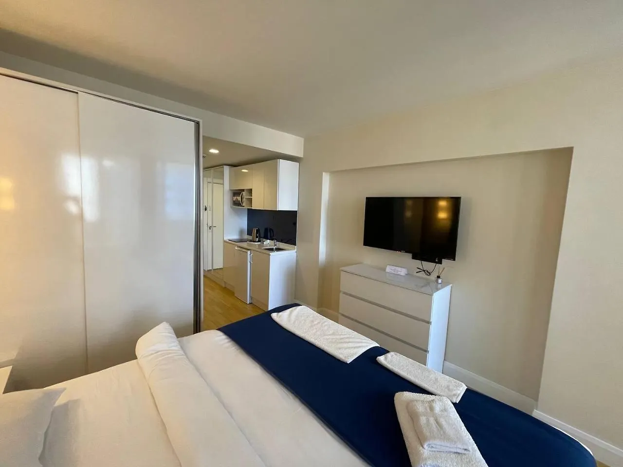 Best Apartments Kh 7D 214 Batumi